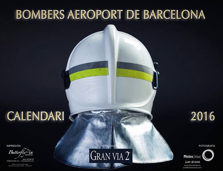 Bomberos Del Aeropuerto De Barcelona Se Solidarizan Con La Fibrosis Quística